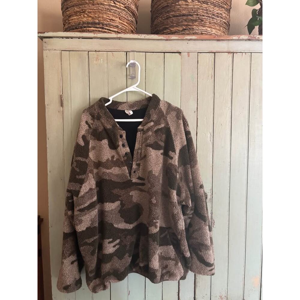 Camo Sherpa Pullover
